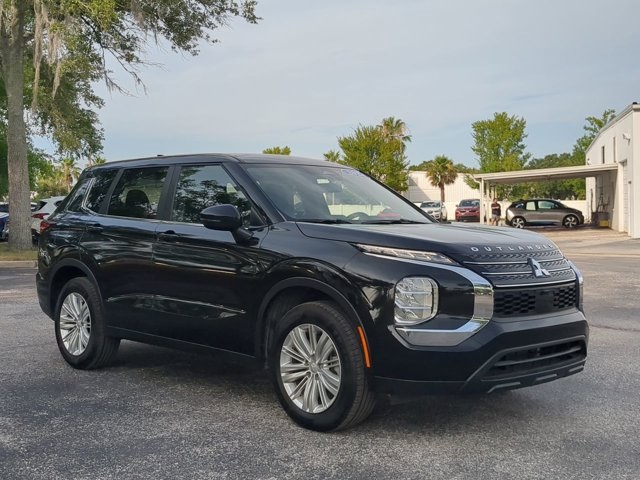 Vehicle image 4 of 27