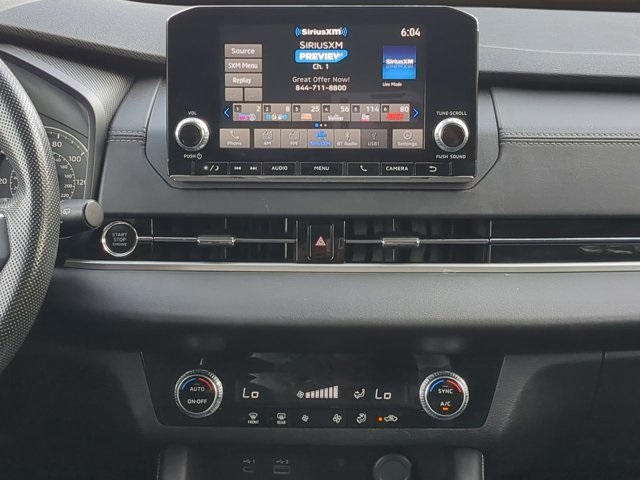 Vehicle image 18 of 27
