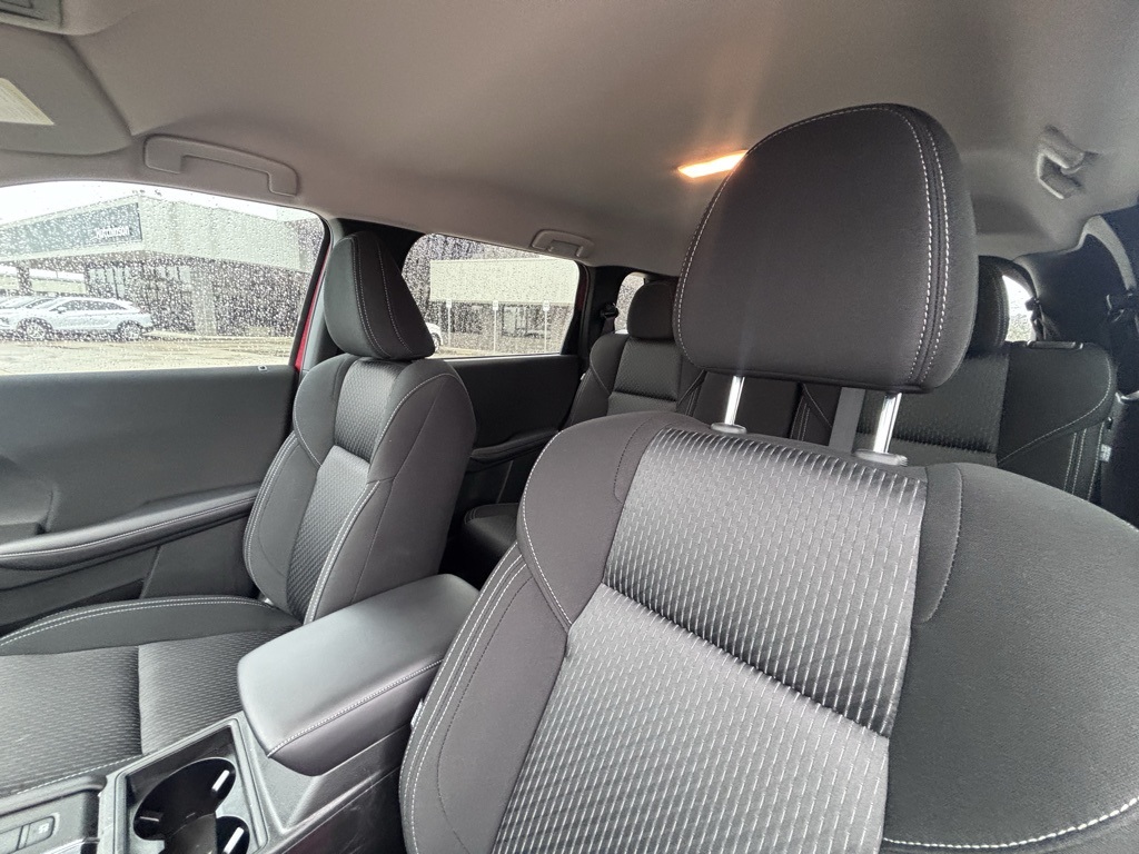 Vehicle image 12 of 30