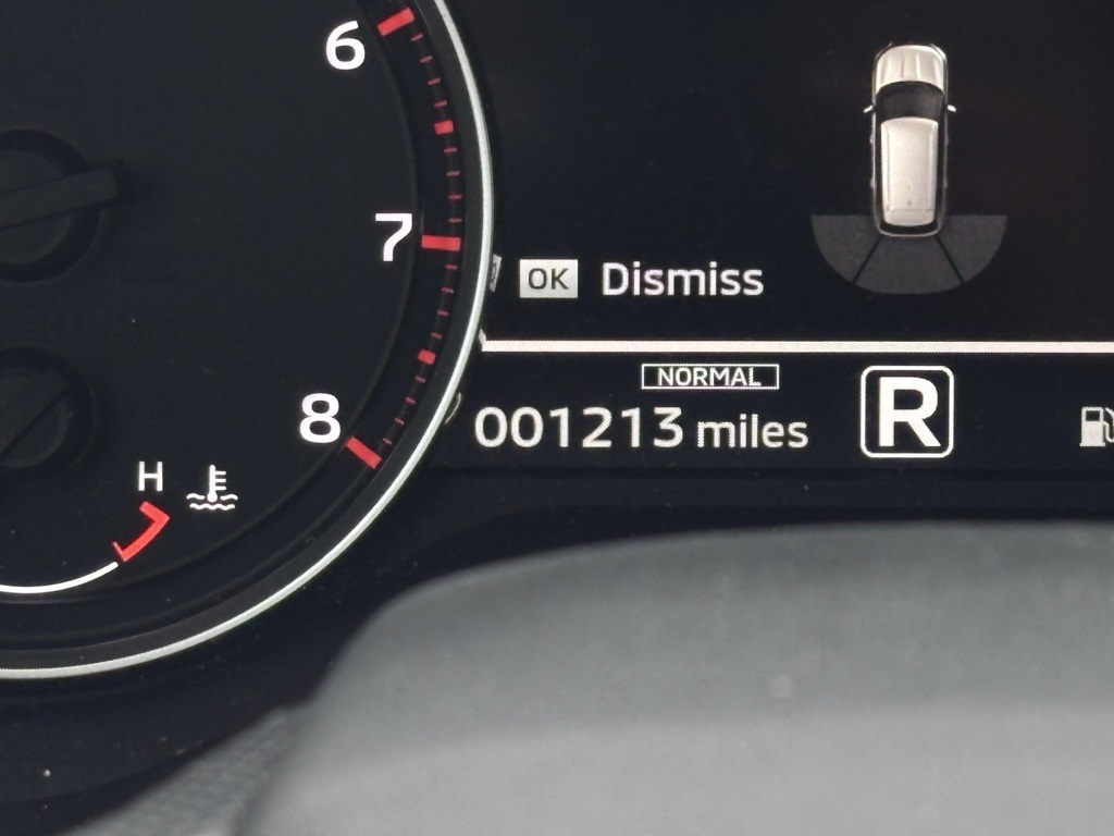 Vehicle image 23 of 30