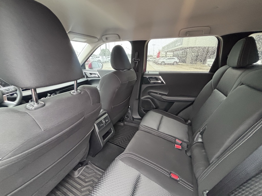 Vehicle image 16 of 30