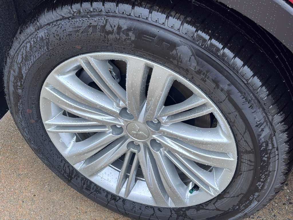 Vehicle image 7 of 30