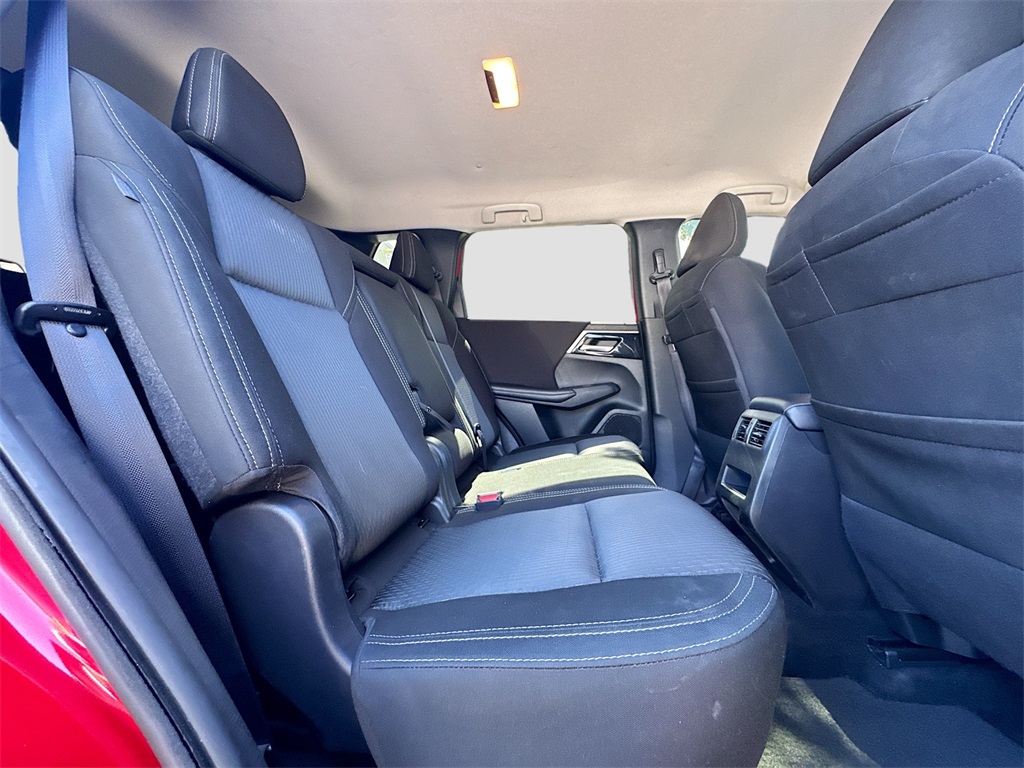 Vehicle image 13 of 32