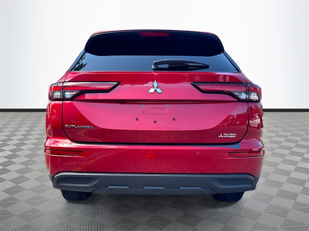 Vehicle image 6 of 32