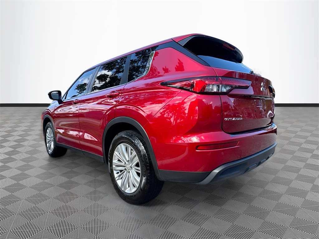 Vehicle image 7 of 32