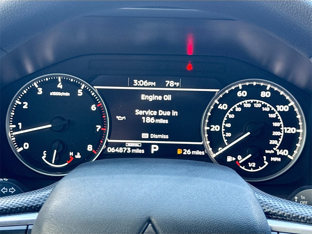 Vehicle image 22 of 32