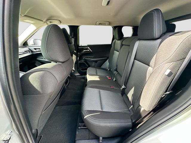 Vehicle image 12 of 34