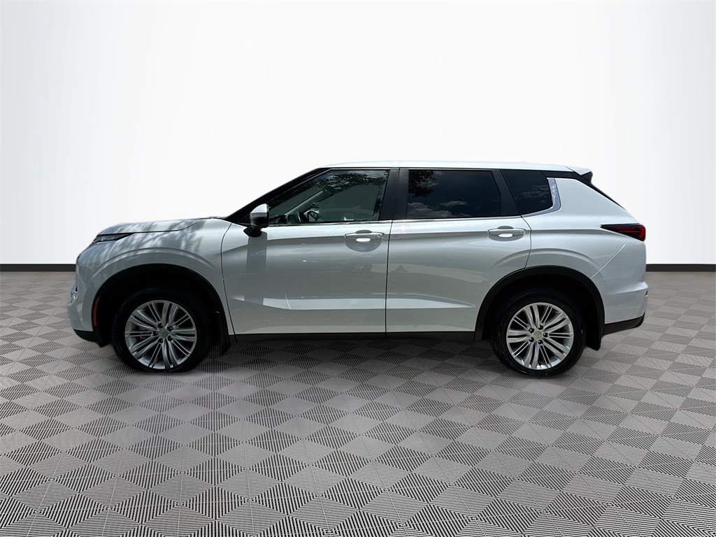 Vehicle image 7 of 31