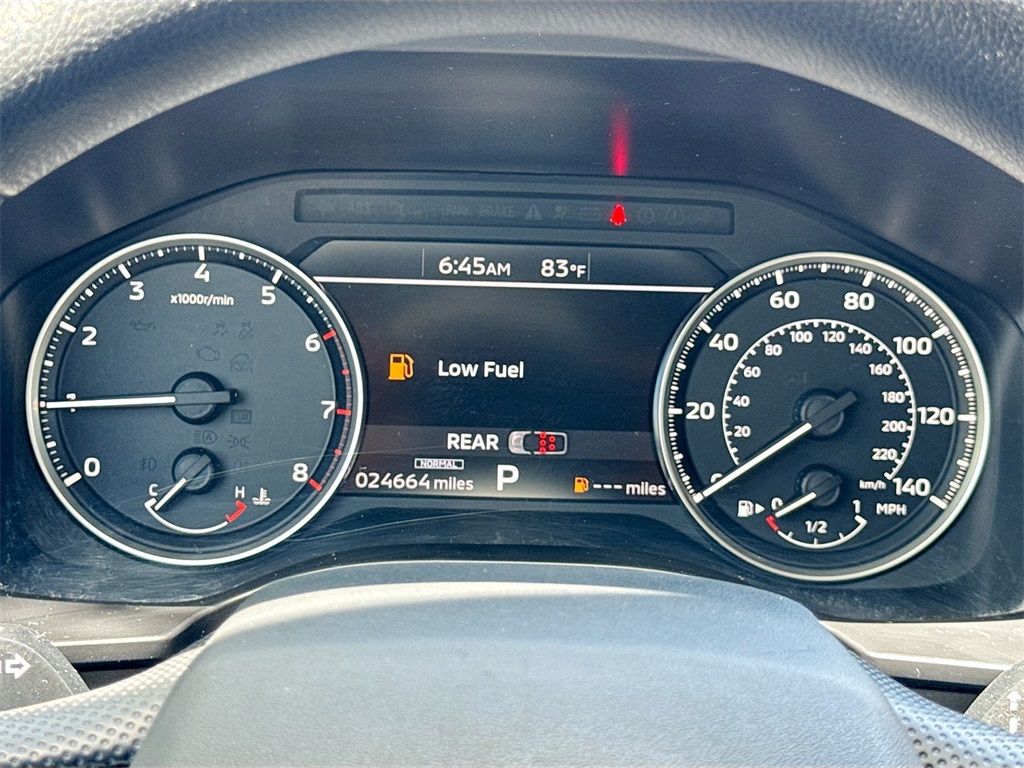 Vehicle image 21 of 31