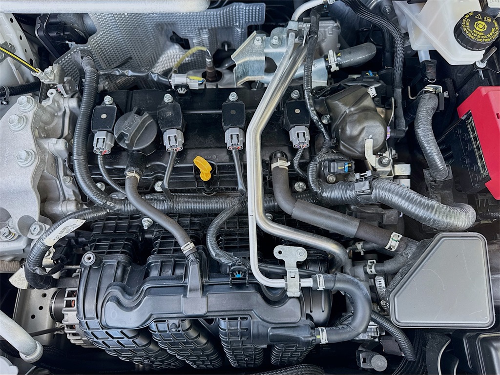 Vehicle image 8 of 31