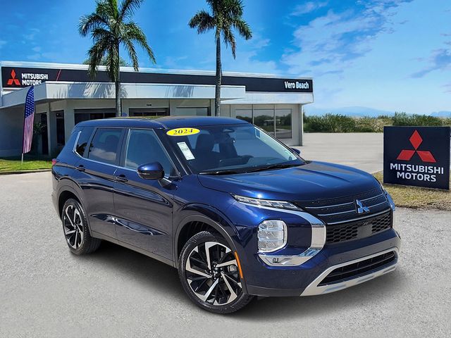 Vehicle image 2 of 32