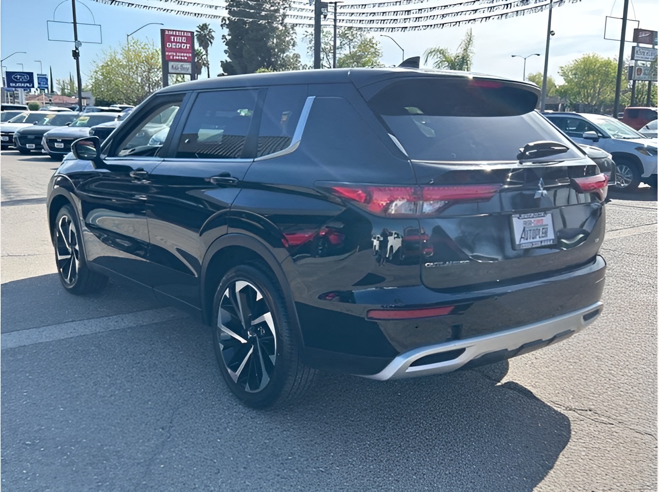Vehicle image 32 of 33