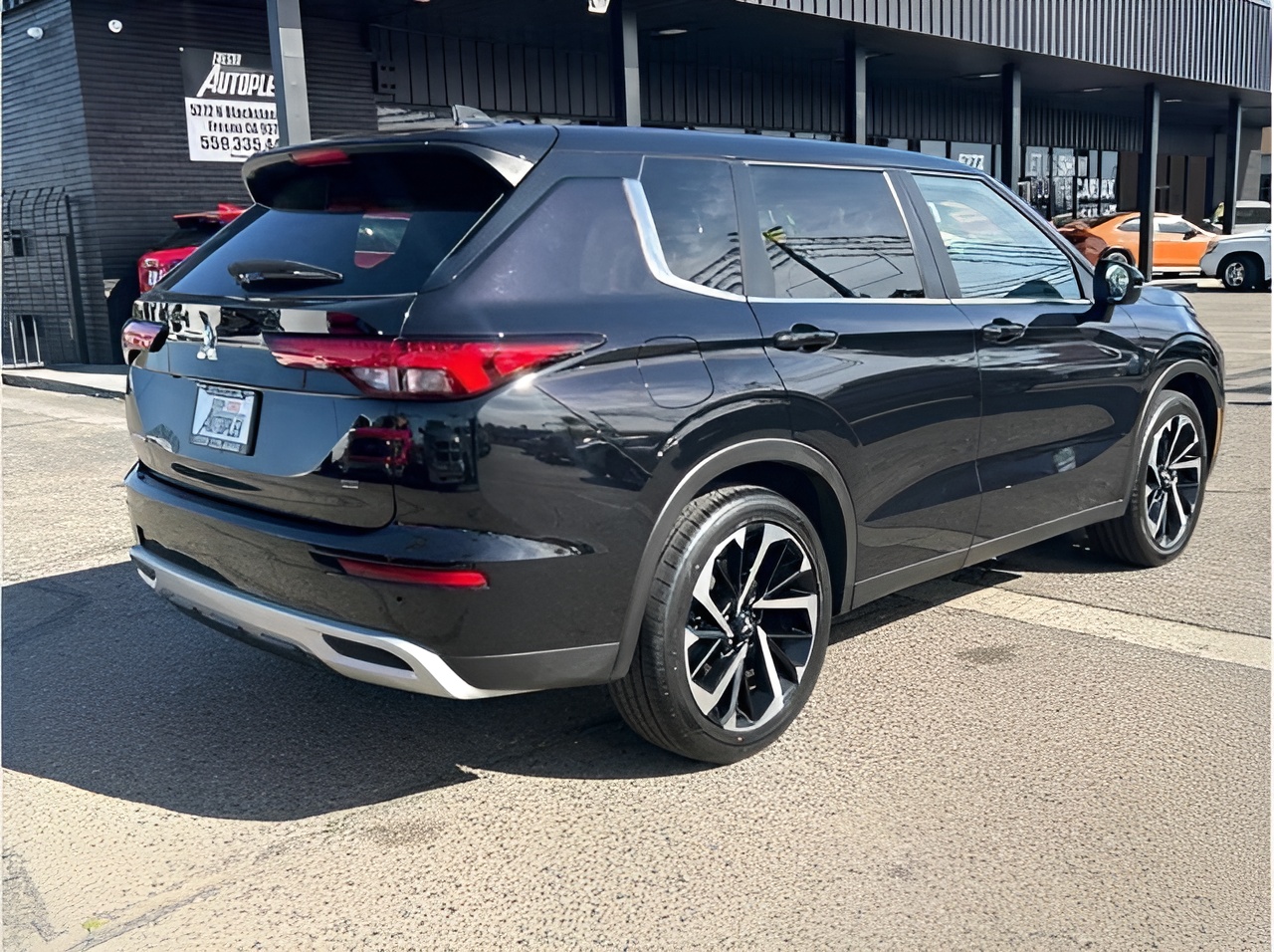 Vehicle image 31 of 33