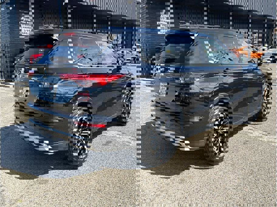 Vehicle image 5 of 33