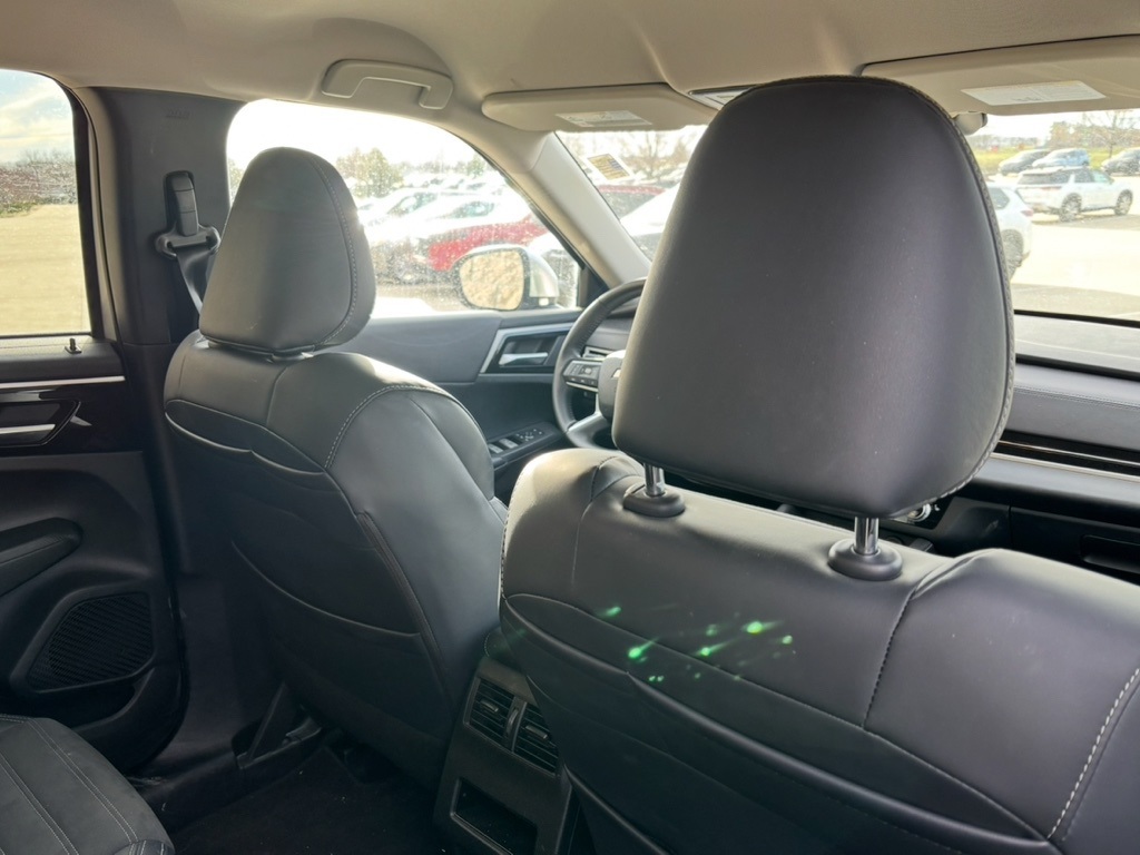 Vehicle image 11 of 29
