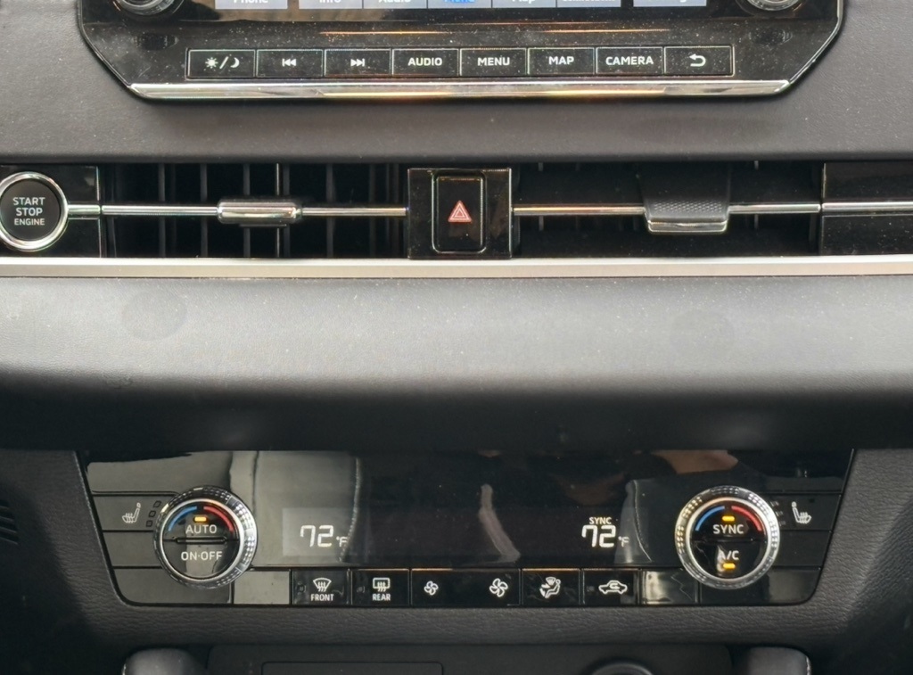 Vehicle image 13 of 29