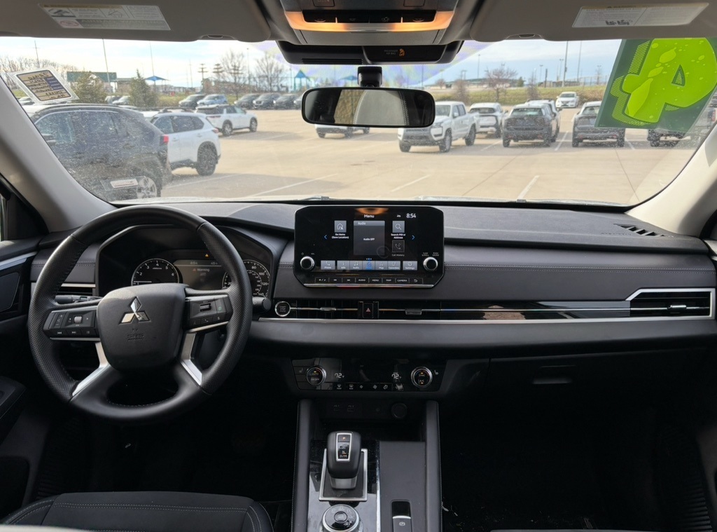 Vehicle image 10 of 29
