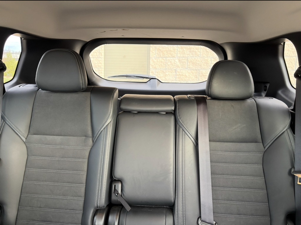 Vehicle image 24 of 29