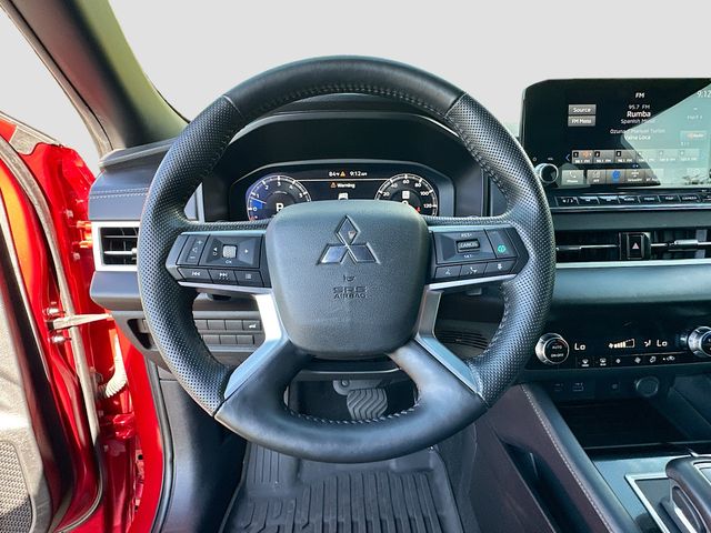 Vehicle image 20 of 34