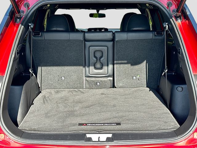 Vehicle image 11 of 34