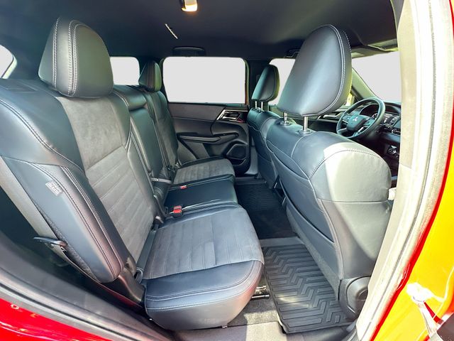 Vehicle image 12 of 34