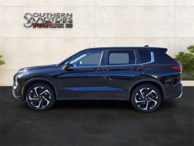 2024 Mitsubishi Outlander SE Image 9 of 26