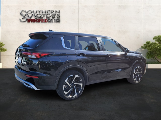 2024 Mitsubishi Outlander SE Image 6 of 26