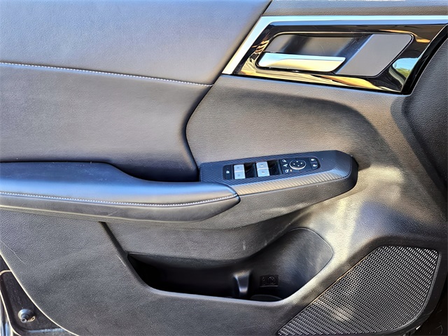 2024 Mitsubishi Outlander SE Image 23 of 26