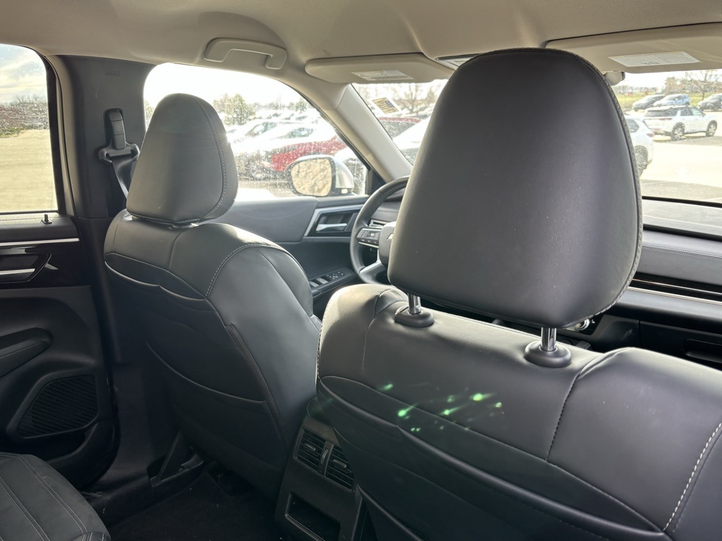 Vehicle image 11 of 29