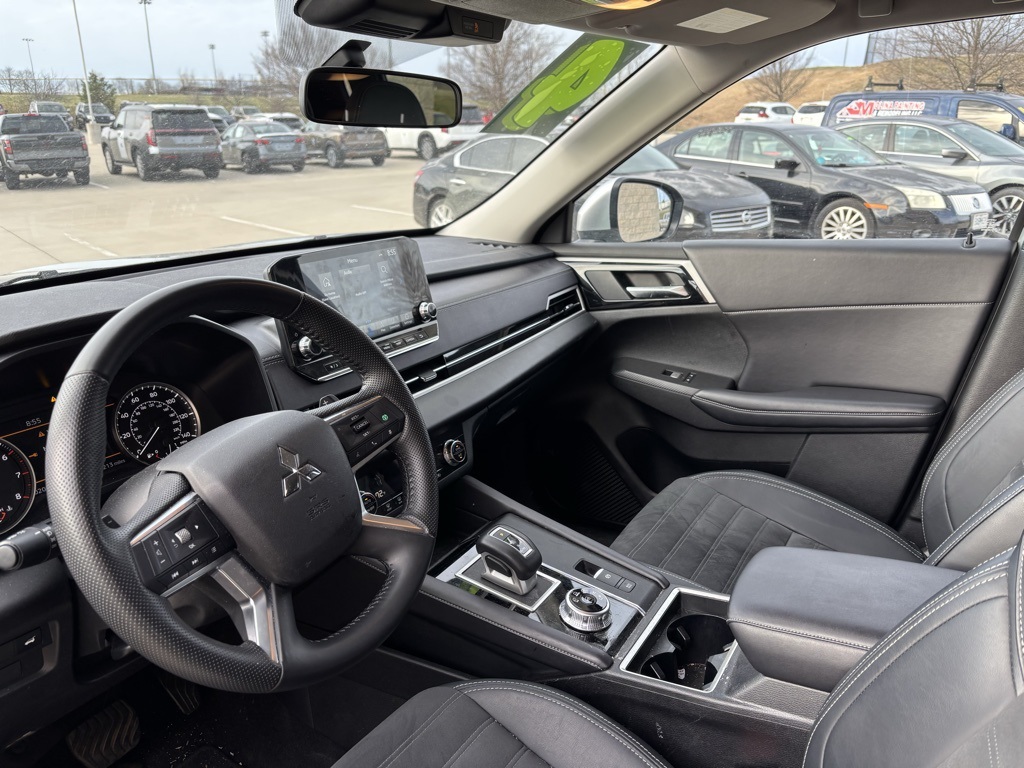 Vehicle image 26 of 29