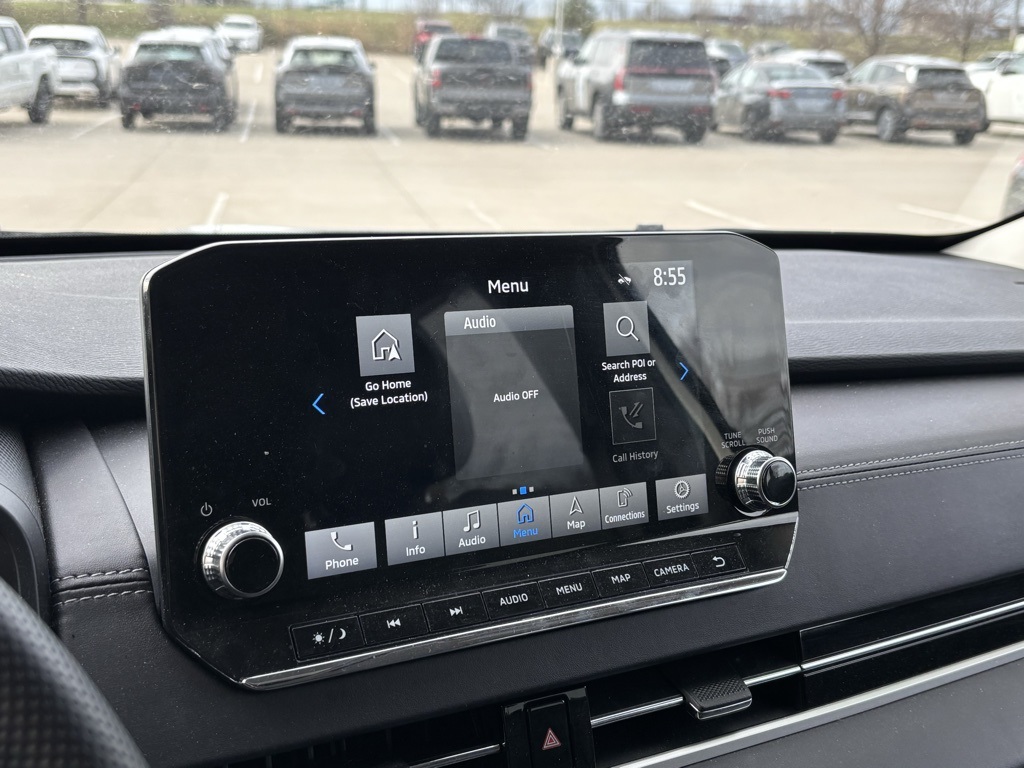 Vehicle image 27 of 29