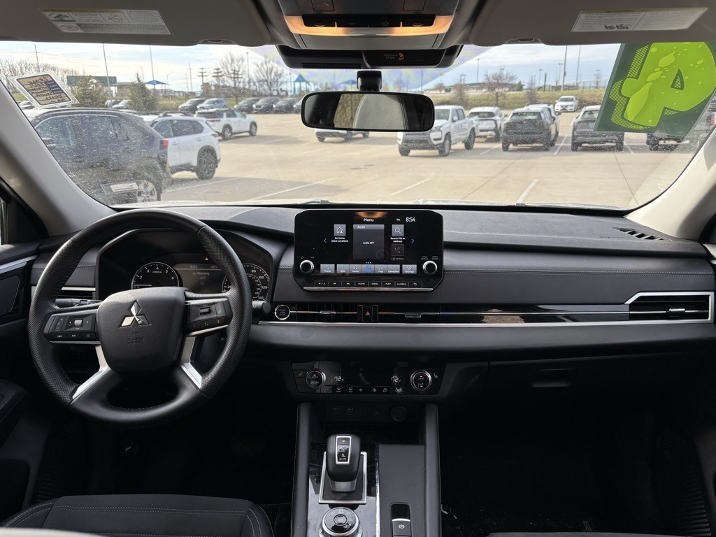 Vehicle image 10 of 29