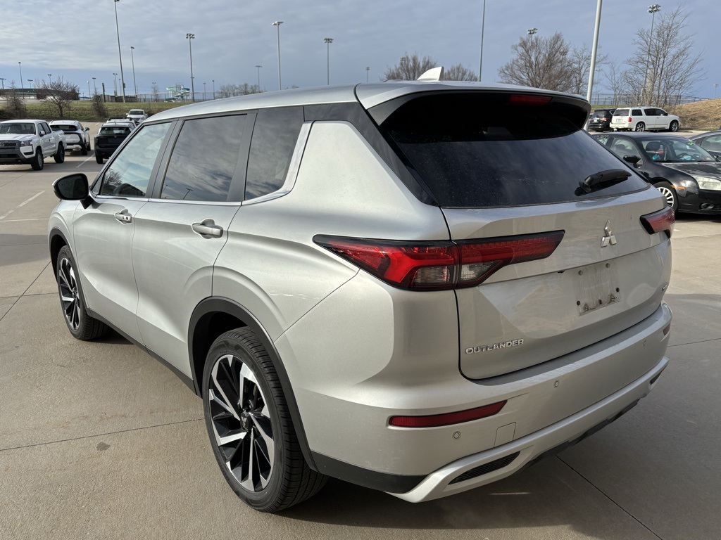 Vehicle image 6 of 29