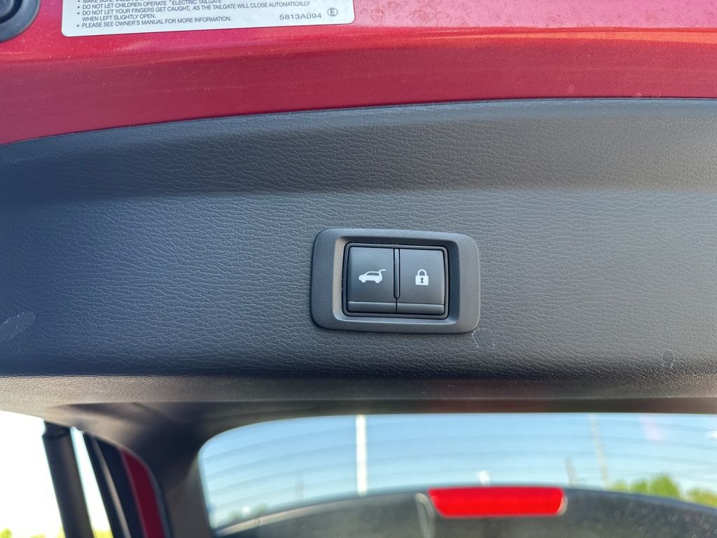Vehicle image 10 of 17