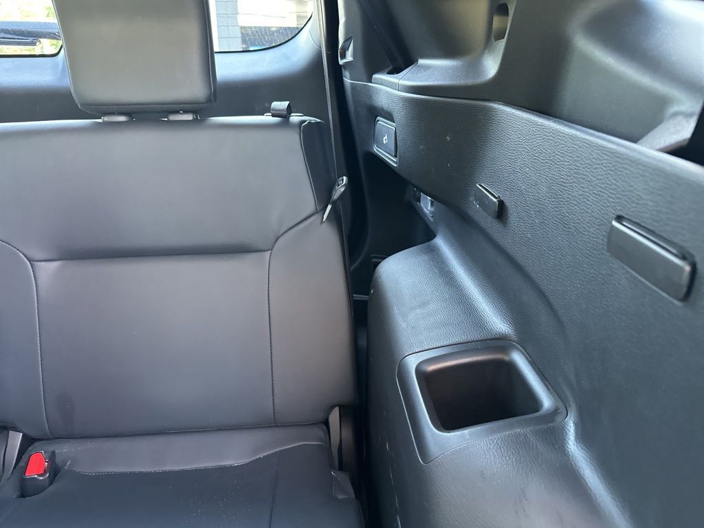 Vehicle image 17 of 17