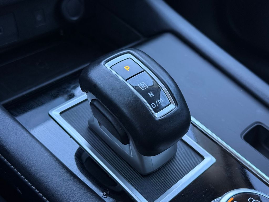 2024 Mitsubishi Outlander SE Image 31 of 38