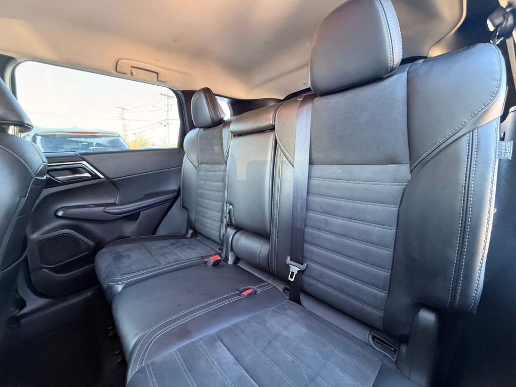 2024 Mitsubishi Outlander SE Image 14 of 38