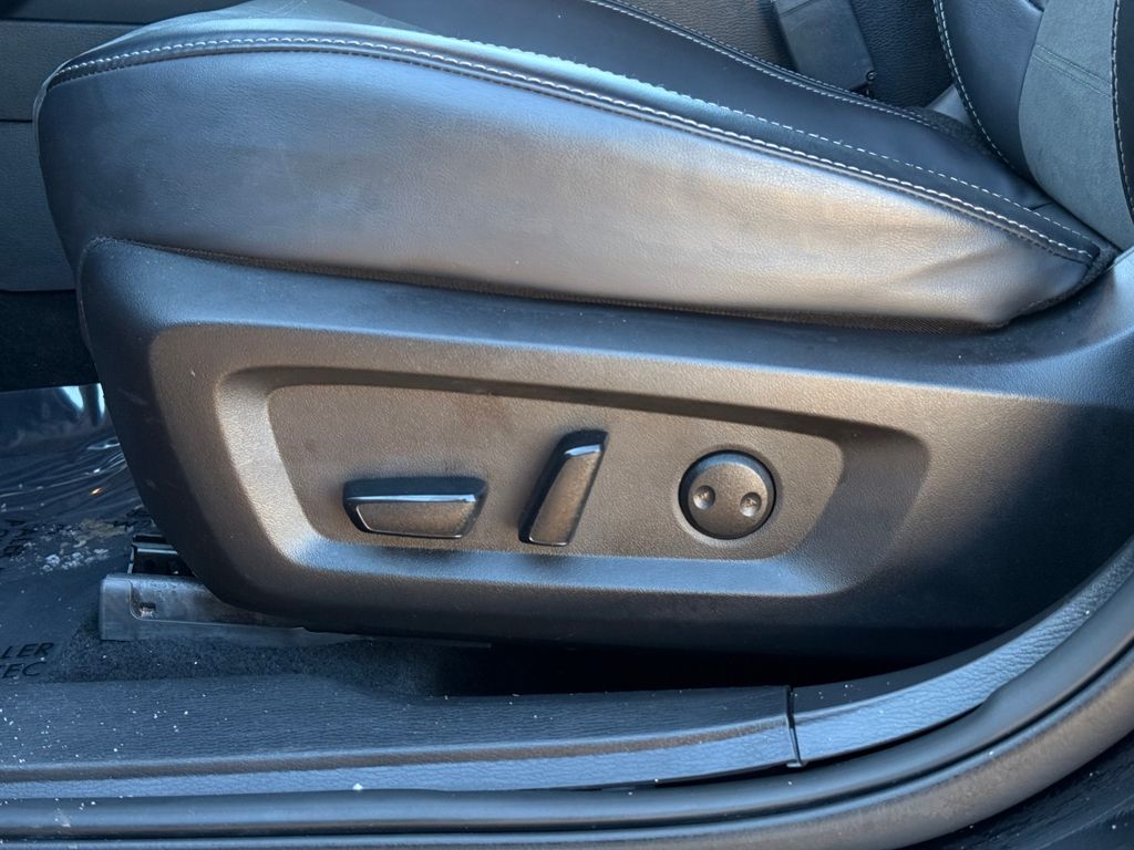 2024 Mitsubishi Outlander SE Image 34 of 38