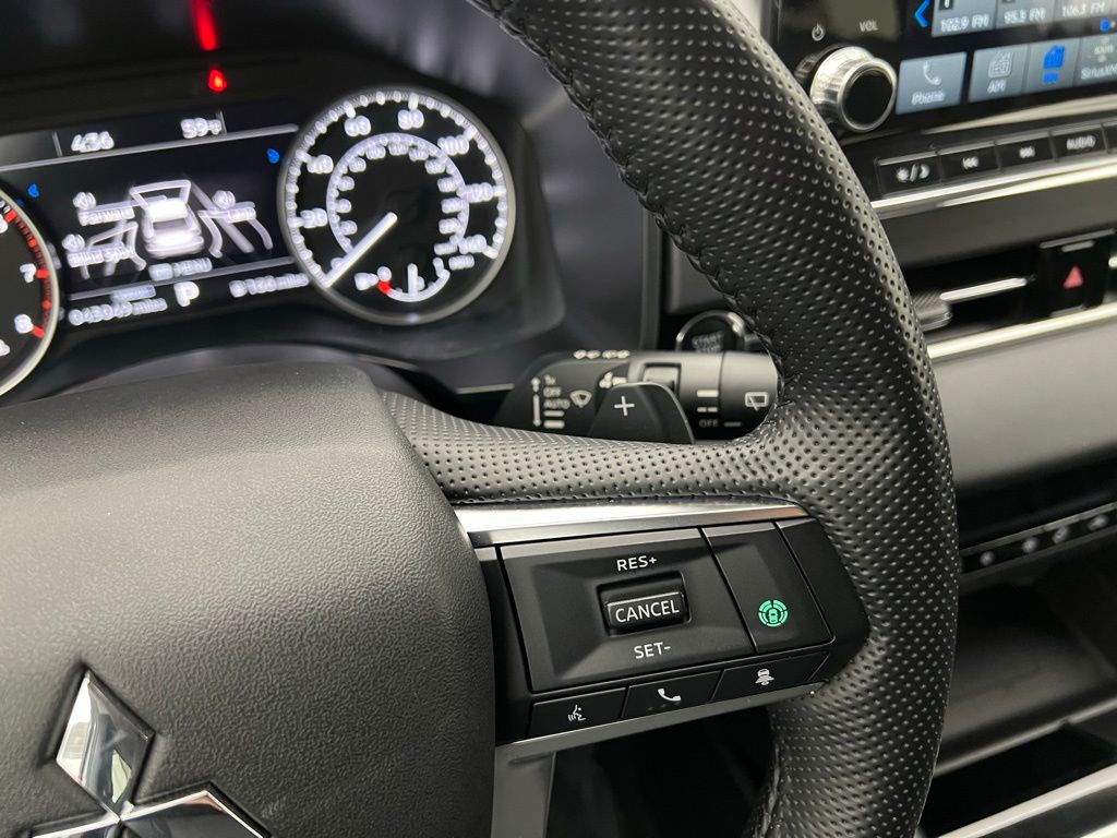 Vehicle image 14 of 45