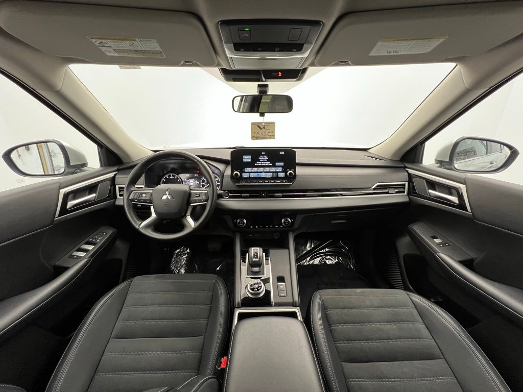 Vehicle image 9 of 45