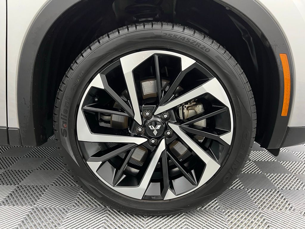 Vehicle image 44 of 45