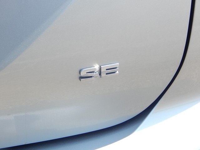 Vehicle image 11 of 33