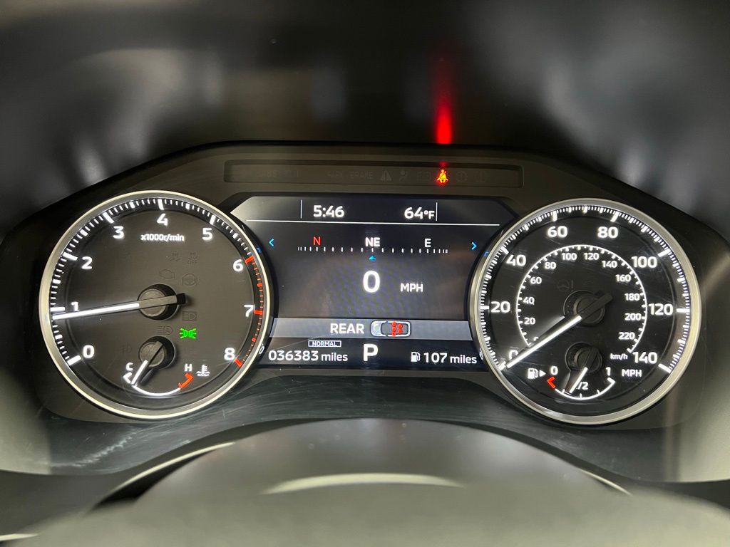 Vehicle image 13 of 38