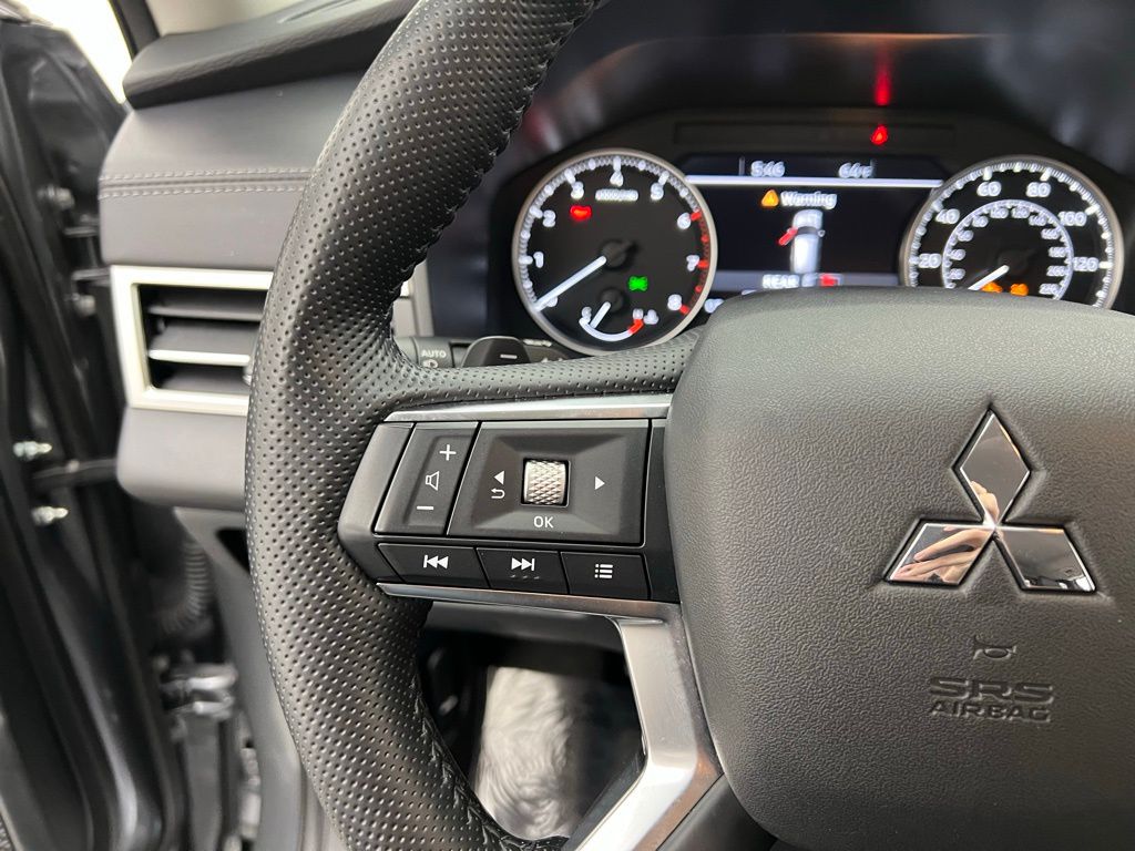 Vehicle image 15 of 38