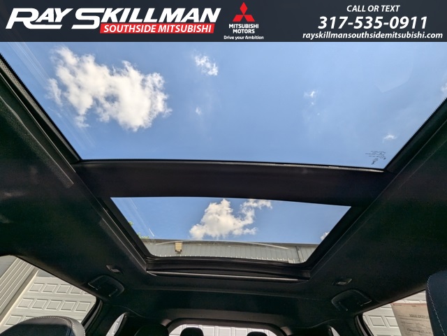 Vehicle image 26 of 31