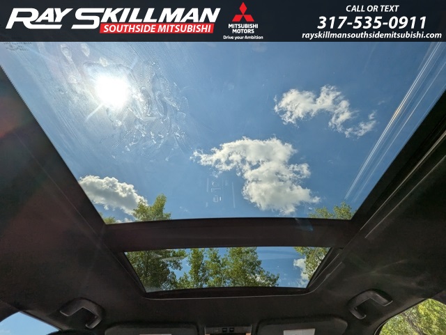 Vehicle image 24 of 31