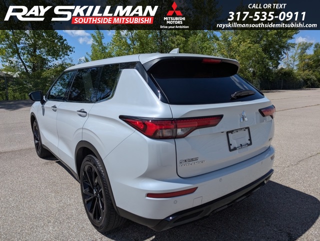 Vehicle image 6 of 31