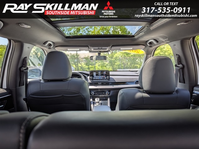 Vehicle image 27 of 31