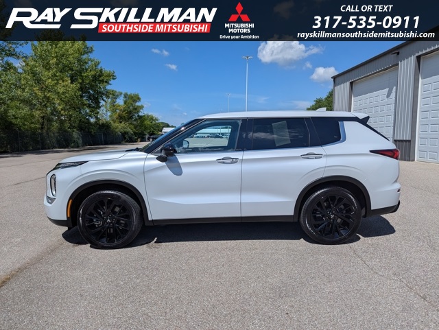 Vehicle image 8 of 31