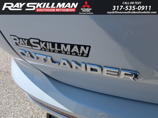 Vehicle image 25 of 31